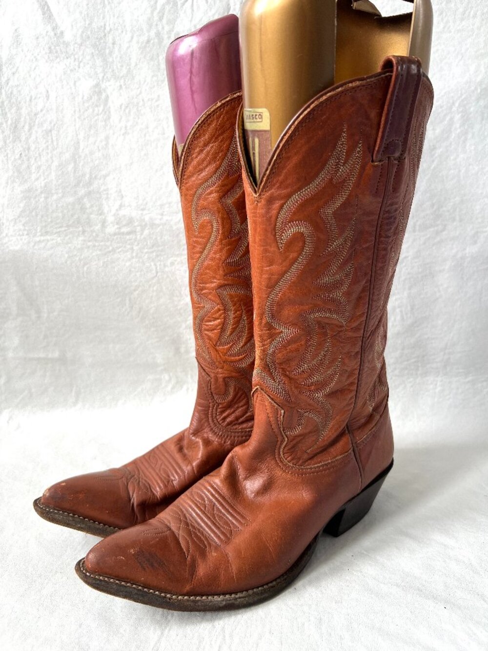 Nocona boots brown leather pointed toe womens 8 B western cowgirl embroidered